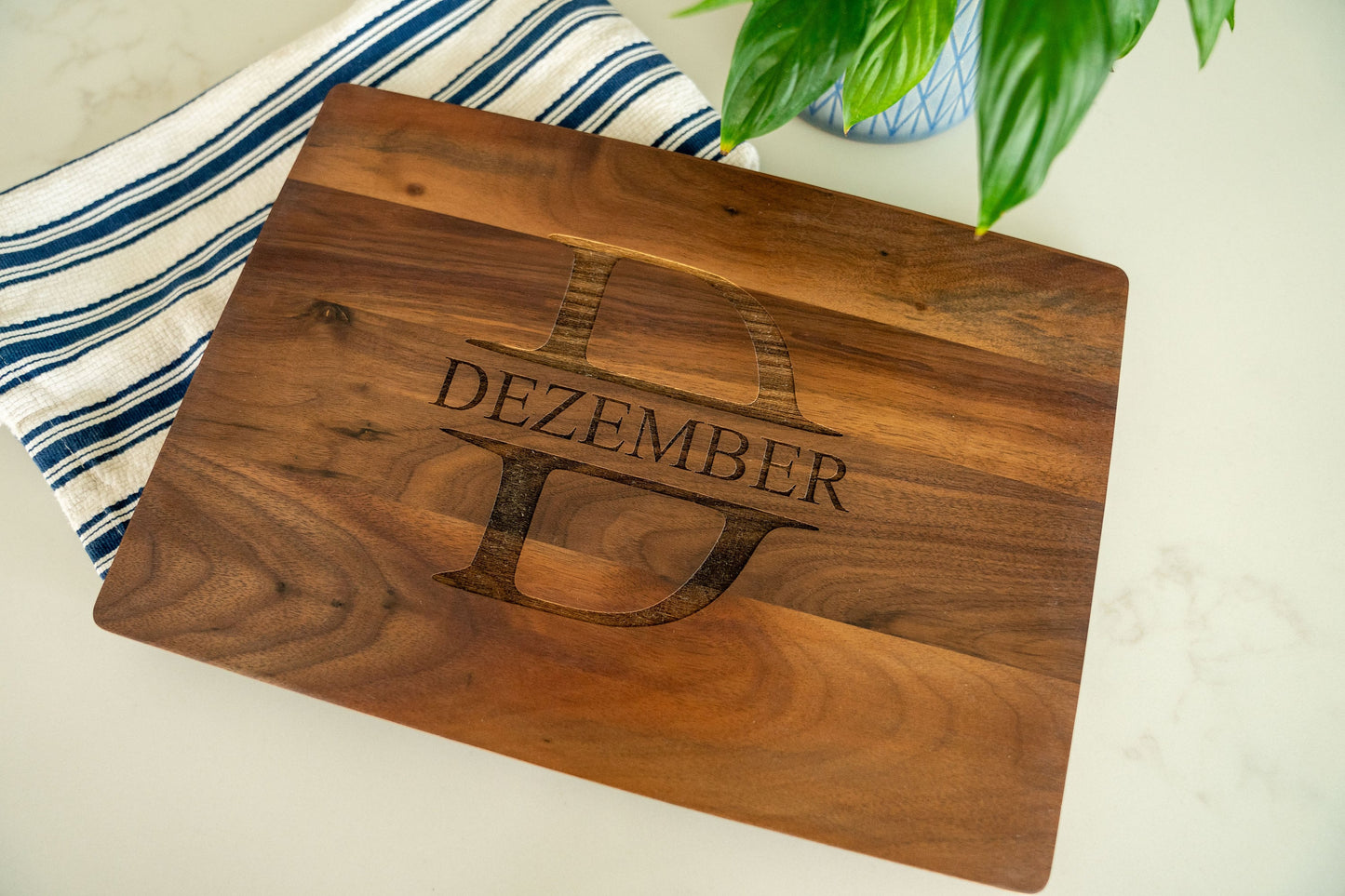 Personalized Walnut Cutting Board | Cutting Board With Name | Custom Cutting Board Mother's day