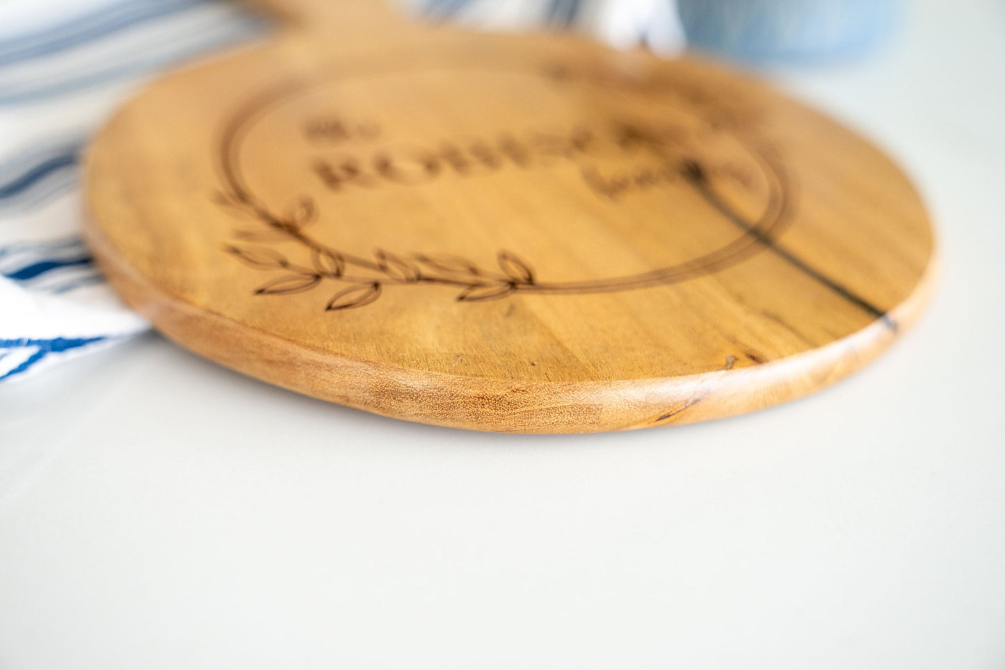 Personalized Round Cutting Board | Cutting Board With Name | Custom Cutting Board Mother's day