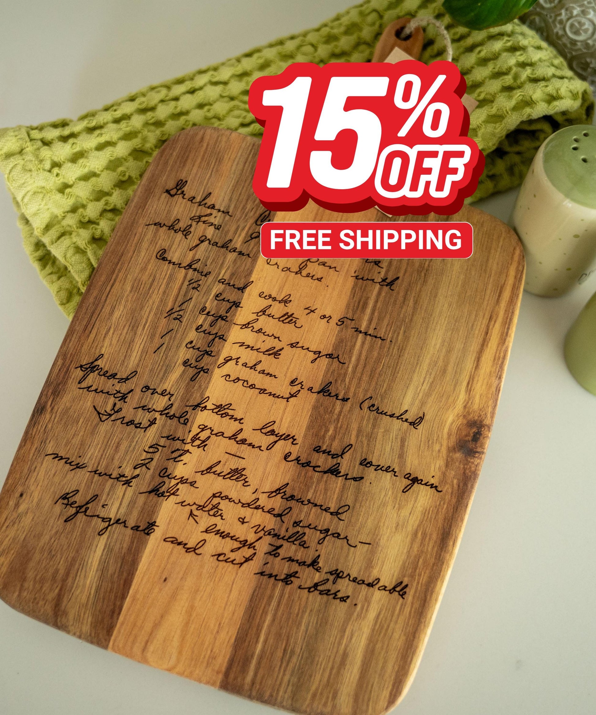 Custom handwritten recipe display on wood cutting board, perfect for kitchen decor and wall decoration. Laser engraving preserves family heirlooms and grandmother keepsakes as heritage kitchen art. A unique memorial gift idea featuring personalized design and engraving for a timeless display and keepsake.