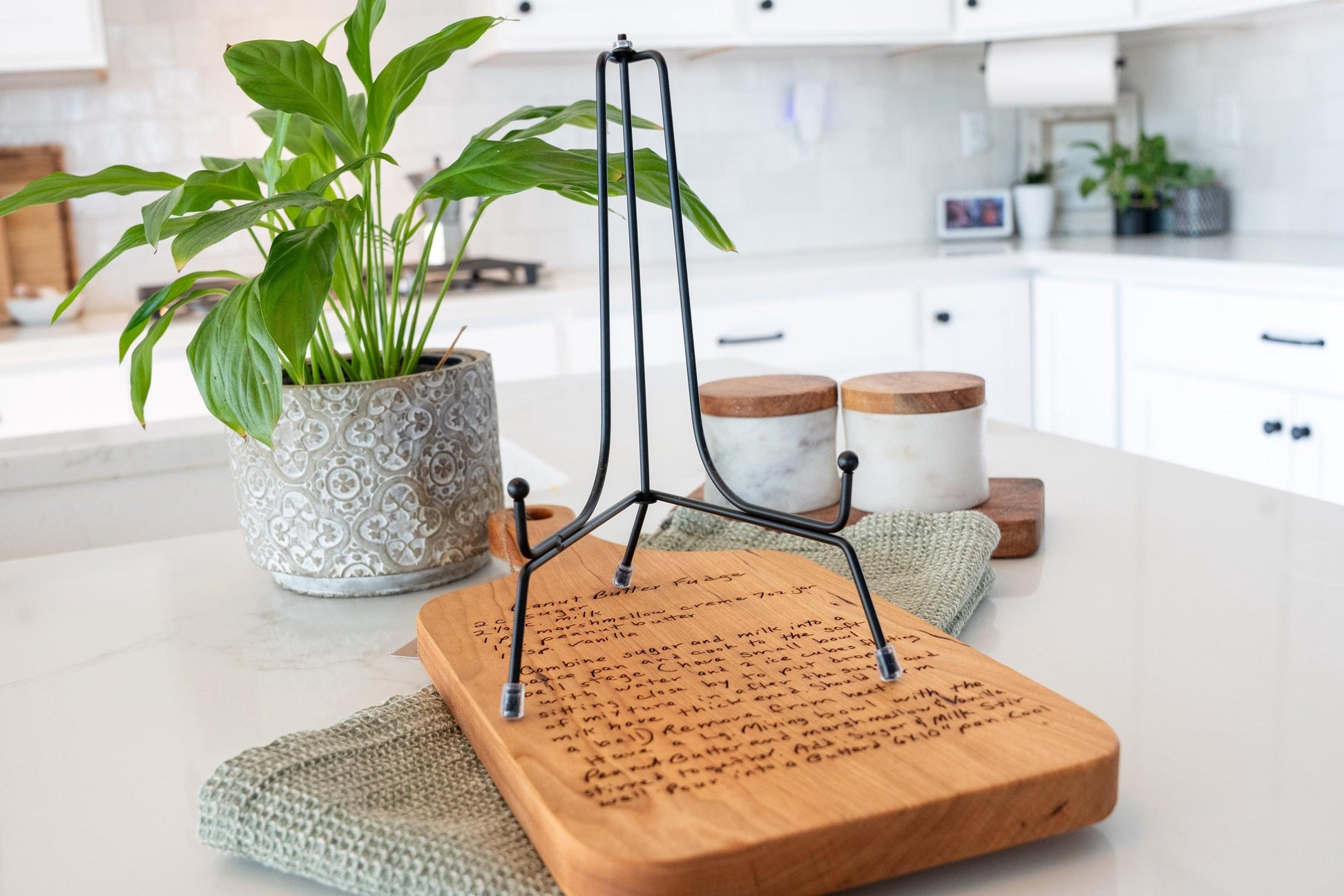 Personalized Handwritten Recipe Cutting Board: Acacia Wood Family Keepsake - Christmas Gift